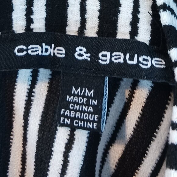 #206 3/$18 - Cable & Gauge Black/White Tank Top Size M - Picture 6 of 6